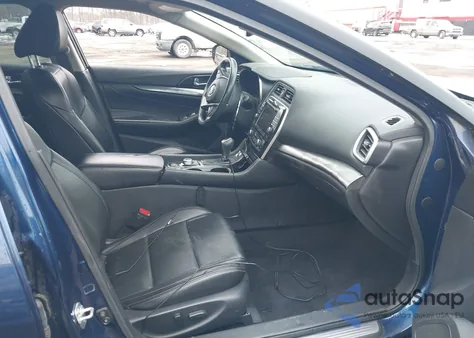 2020 Nissan Maxima Sv Xtronic Cvt z USA, uszkodzony, nr VIN 1N4AA6CV2LC364537